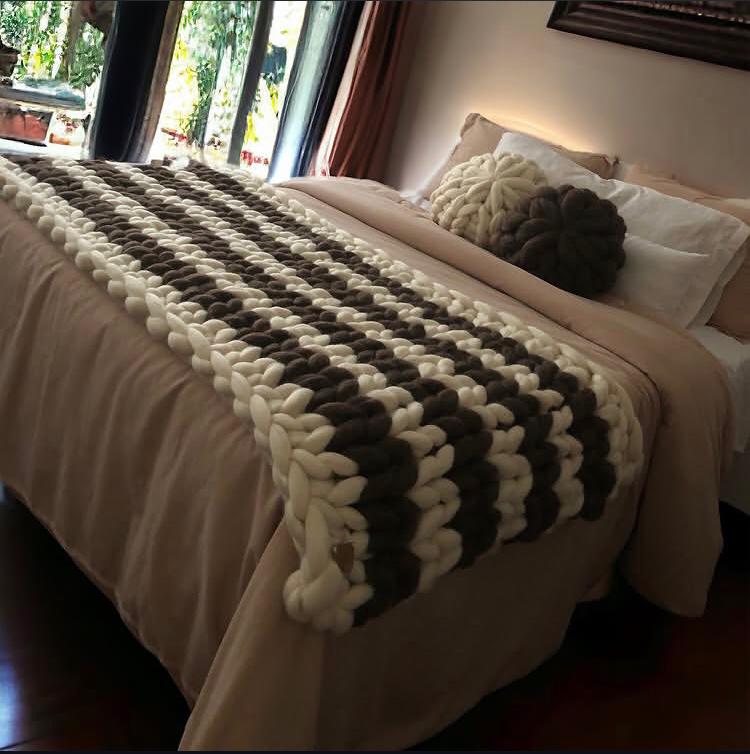 Pie de cama Mai 🍂